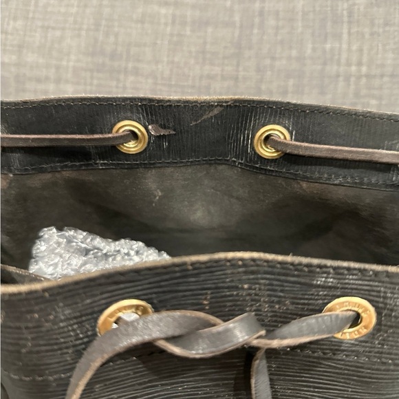 SOLD———-Louis Vuitton Epi Black Noe - Picture 10 of 12